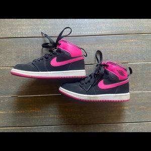 GIRLS' BIG KIDS' AIR JORDAN 1 MID CASUAL SHOES